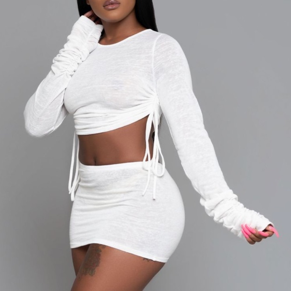 white 2 piece set